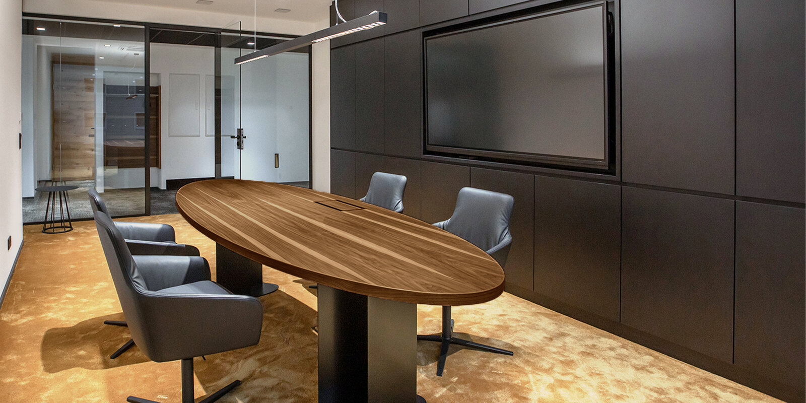 zieflekoch Objekteinrichtung Büro Exklusivbau Gruppe Konferenzraum Meetingraum Stühle Tisch Holz