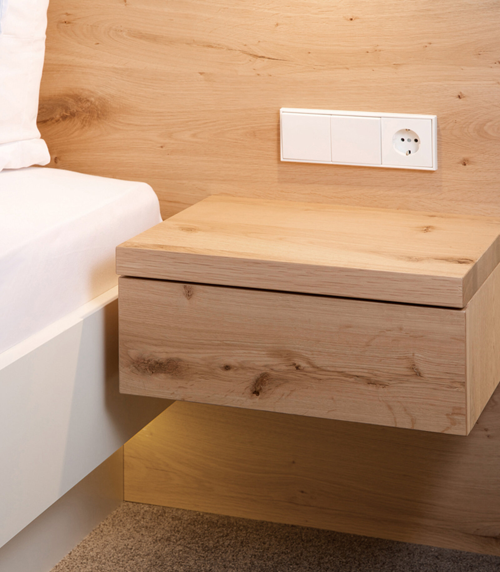 zieflekoch musterzimmer zoe zimmer holz bett nachttisch konsole