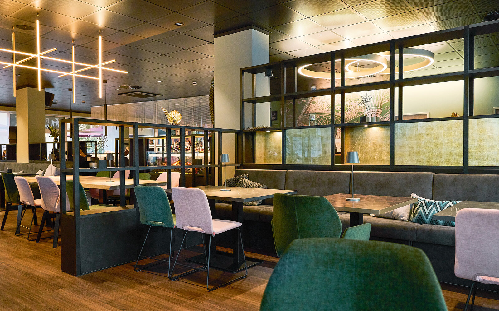 zieflekoch Rhönkitz Bar Restaurant Tische Stühle