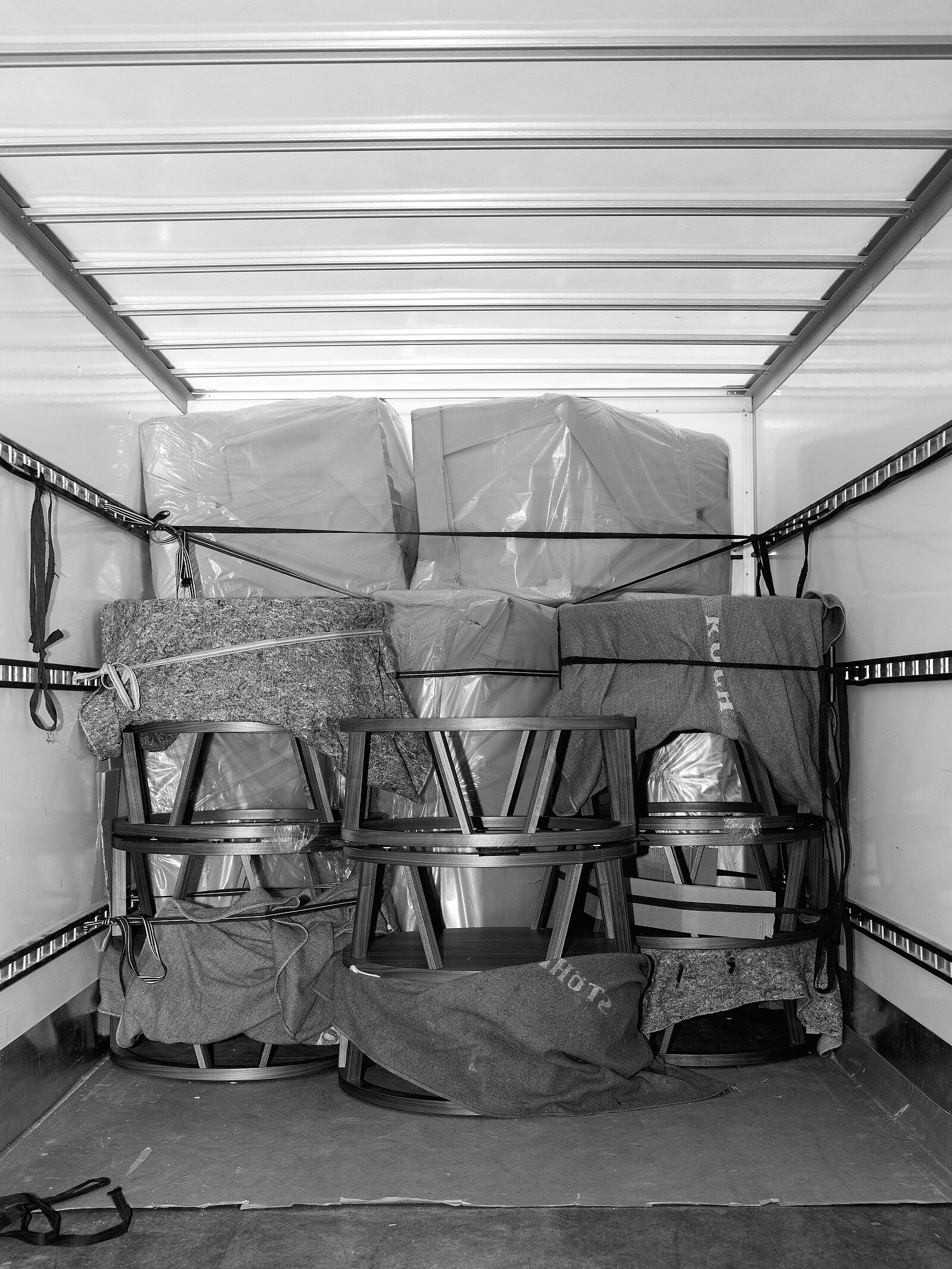 zieflekoch Leistungen Montage LKW Möbel Ladung