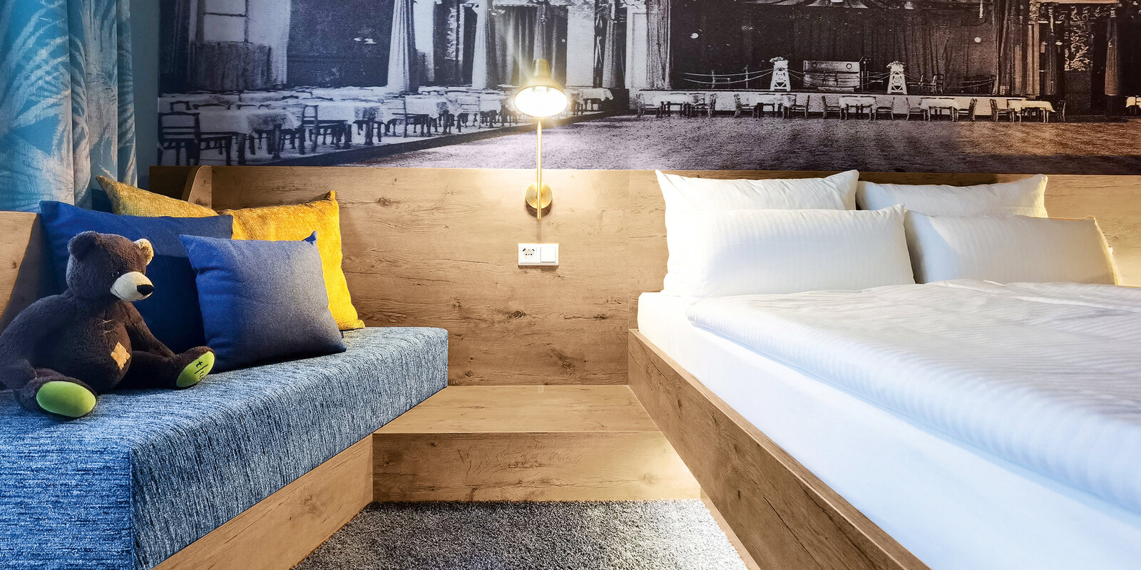 zieflekoch mighty Twice Bett Schlafzimmer Zimmer Holzbett Sitzbank Sitzecke Nachttisch