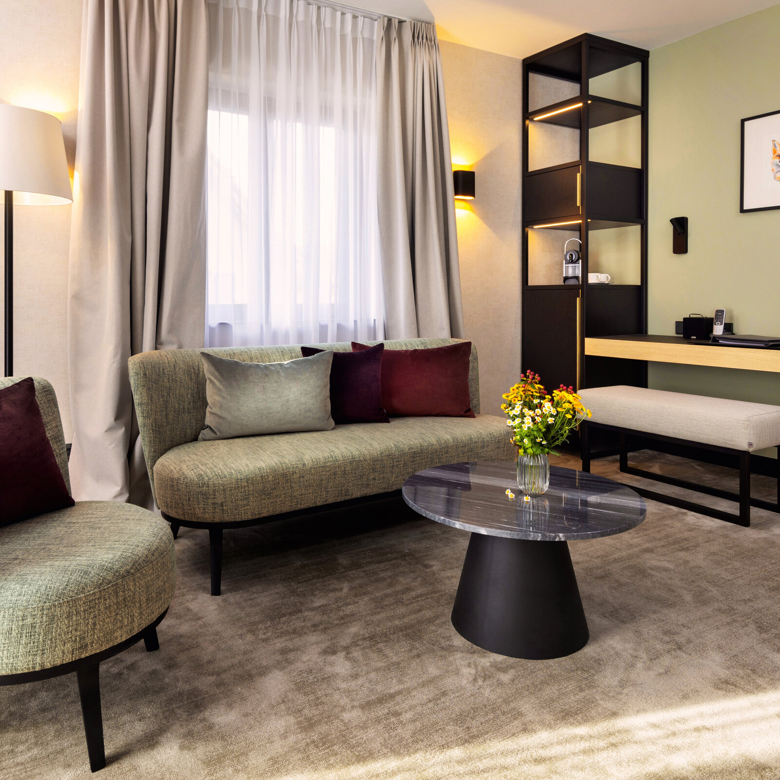 zieflekoch Engel Obertal Zimmer Sitzecke Sofa Sessel Schreibtisch
