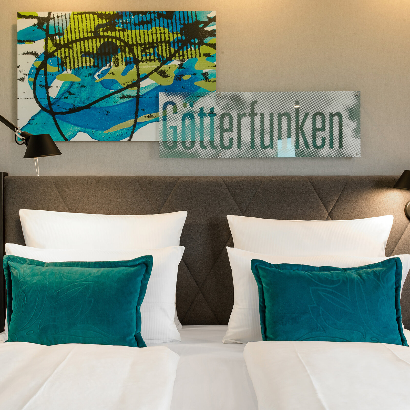 zieflekoch Motel One Bonn Zimmer Doppelzimmer Bett Doppelbett Götterfunken Stoff Holz