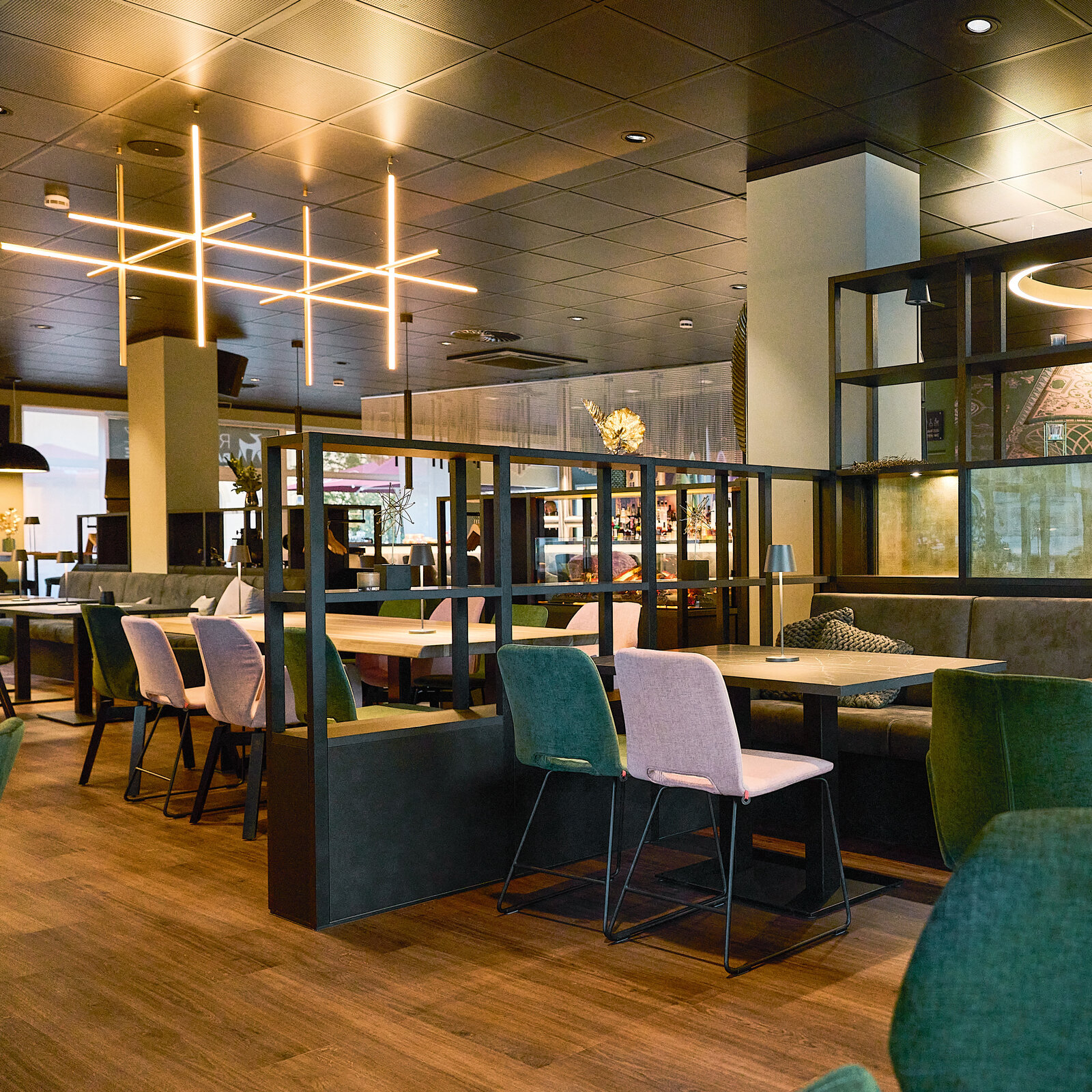 zieflekoch Rhönkitz Bar Restaurant Tische Stühle