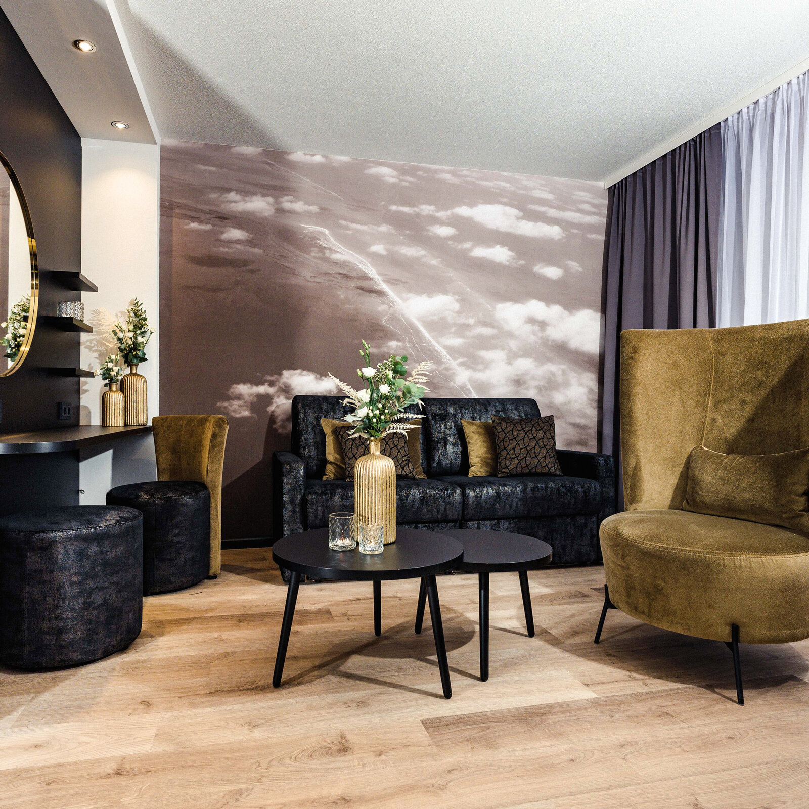 Hotel Concorde Sitzgruppe in Zimmer